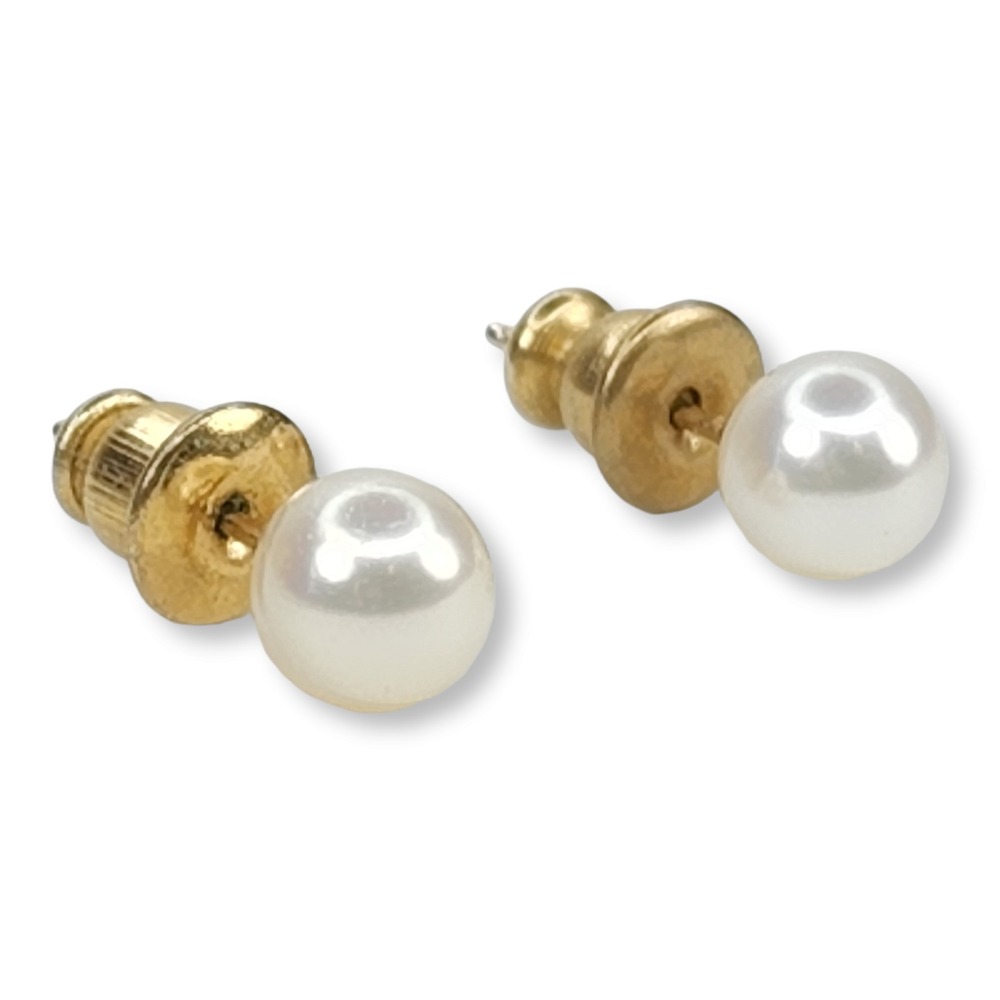 Vintage Pearl Stud Earrings 10KT Yellow Gold 5.3mm Excellent Classic Posts